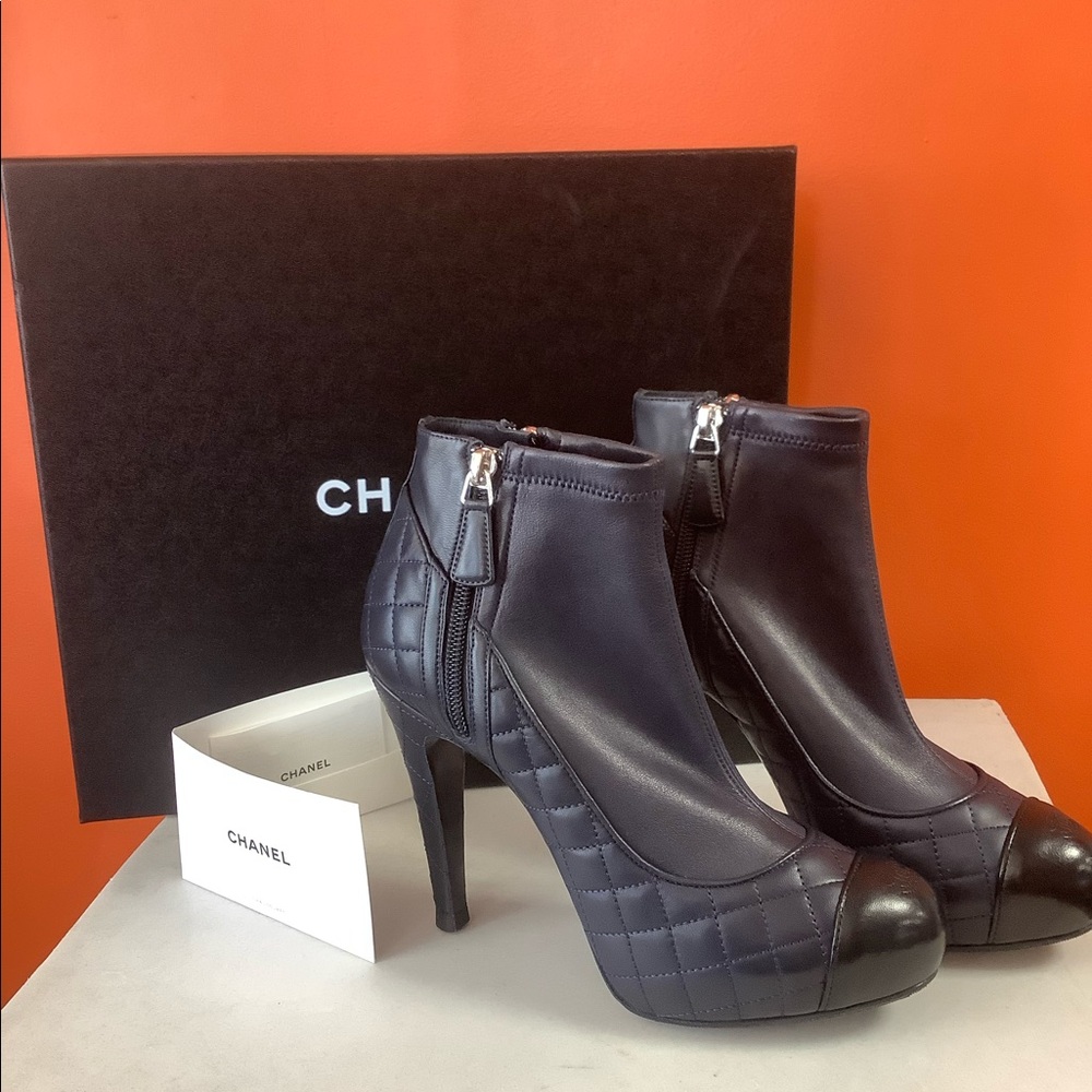 Chanel Quilted Leather Bicolor Ankle Boots - Picture 3 of 15